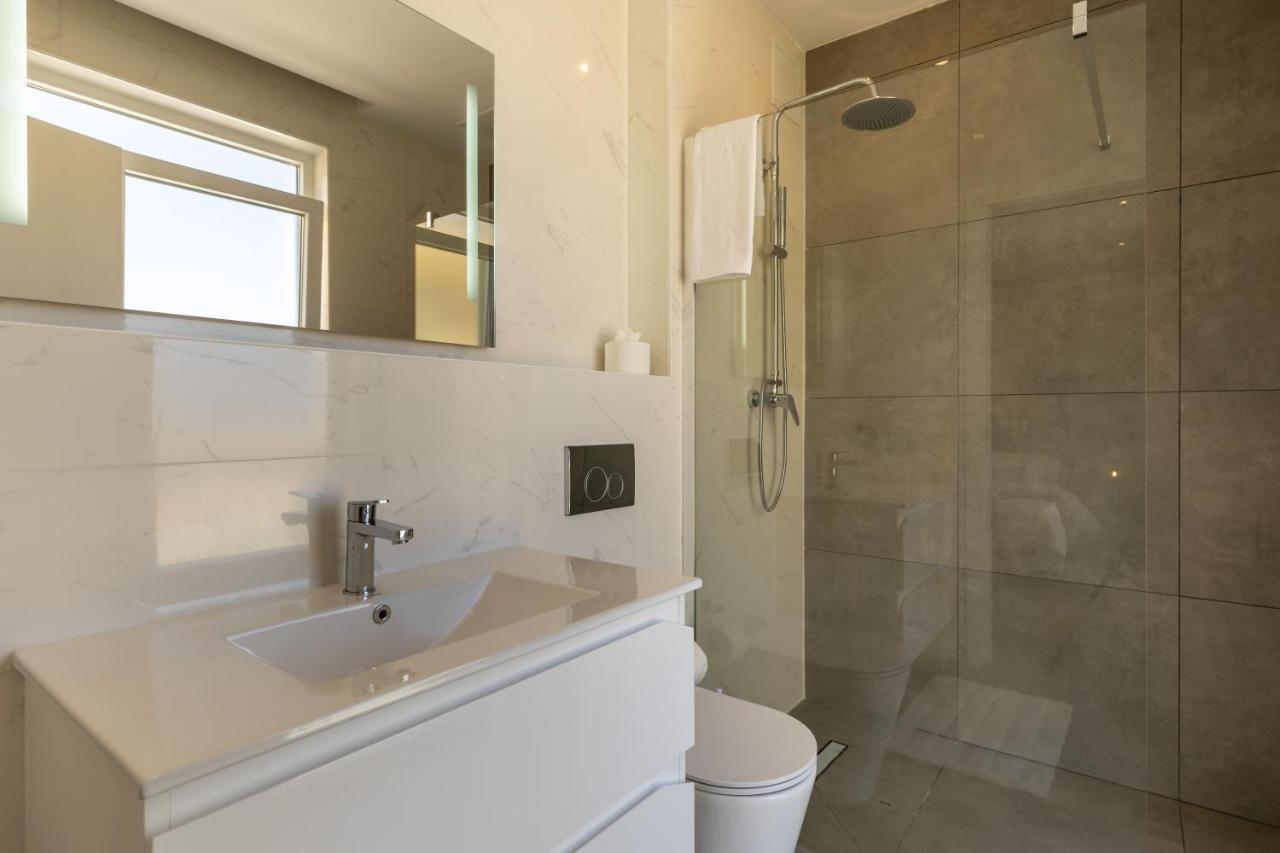 Seaside Luxury In Pembroke St Julians Apartment Exterior photo